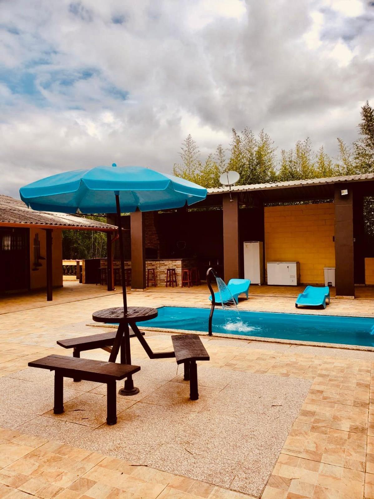 Chacara Charmosa Com Piscina, Campo De Futebol Villa Guaratingueta Ngoại thất bức ảnh
