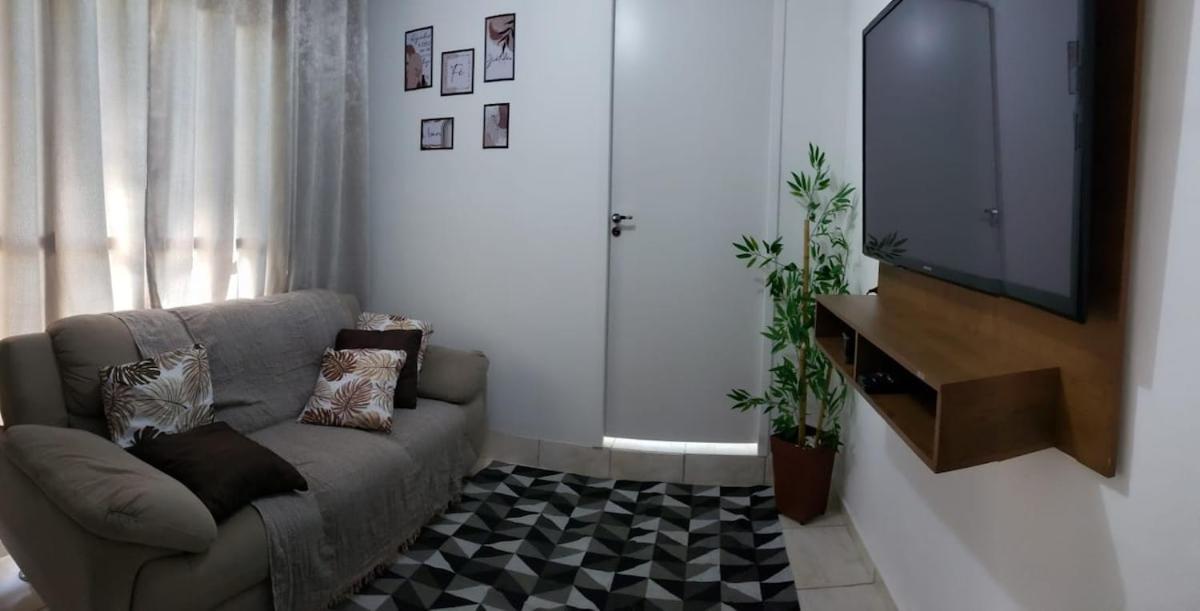 Chacara Charmosa Com Piscina, Campo De Futebol Villa Guaratingueta Ngoại thất bức ảnh